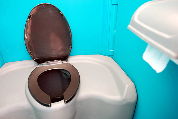 Best Portable toilet rental cost  in Clarence, IA